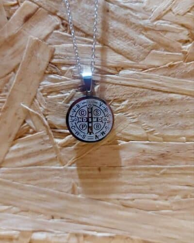 Medalha São Bento + Cordão Aço Inoxidável