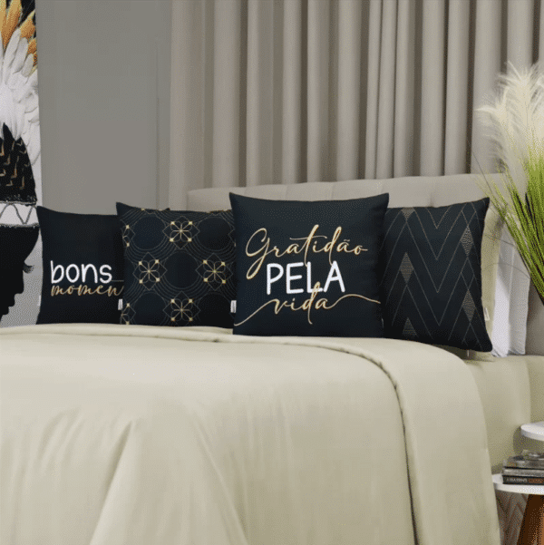 Kit 4 Capas de Almofada Decorativas Frases Gratidao Azul Marinho – 45×45