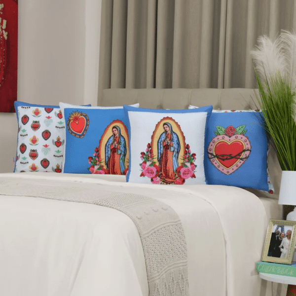 Kit com 4 Capas de Almofada Decorativas Nossa Senhora de Guadalupe – 45×45