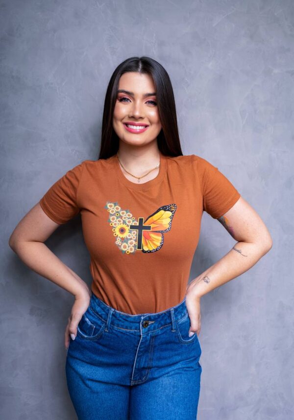T-shirt Borboleta Jesus Flores